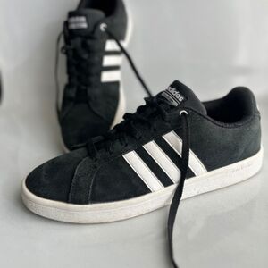 Adidas cloud foam sneakers 10.5
